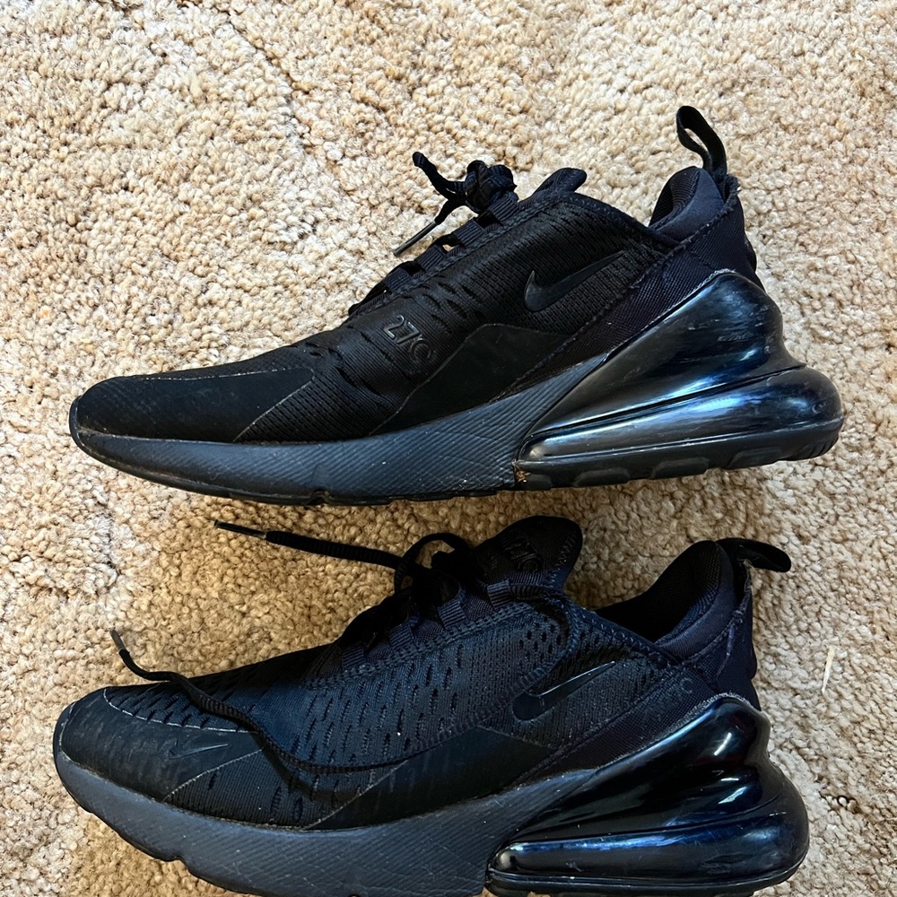 Nike Black Sneakers